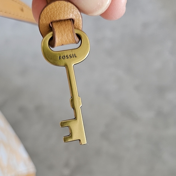 Fossil BNWT Rayna Drawstring Bag - Picture 6 of 9